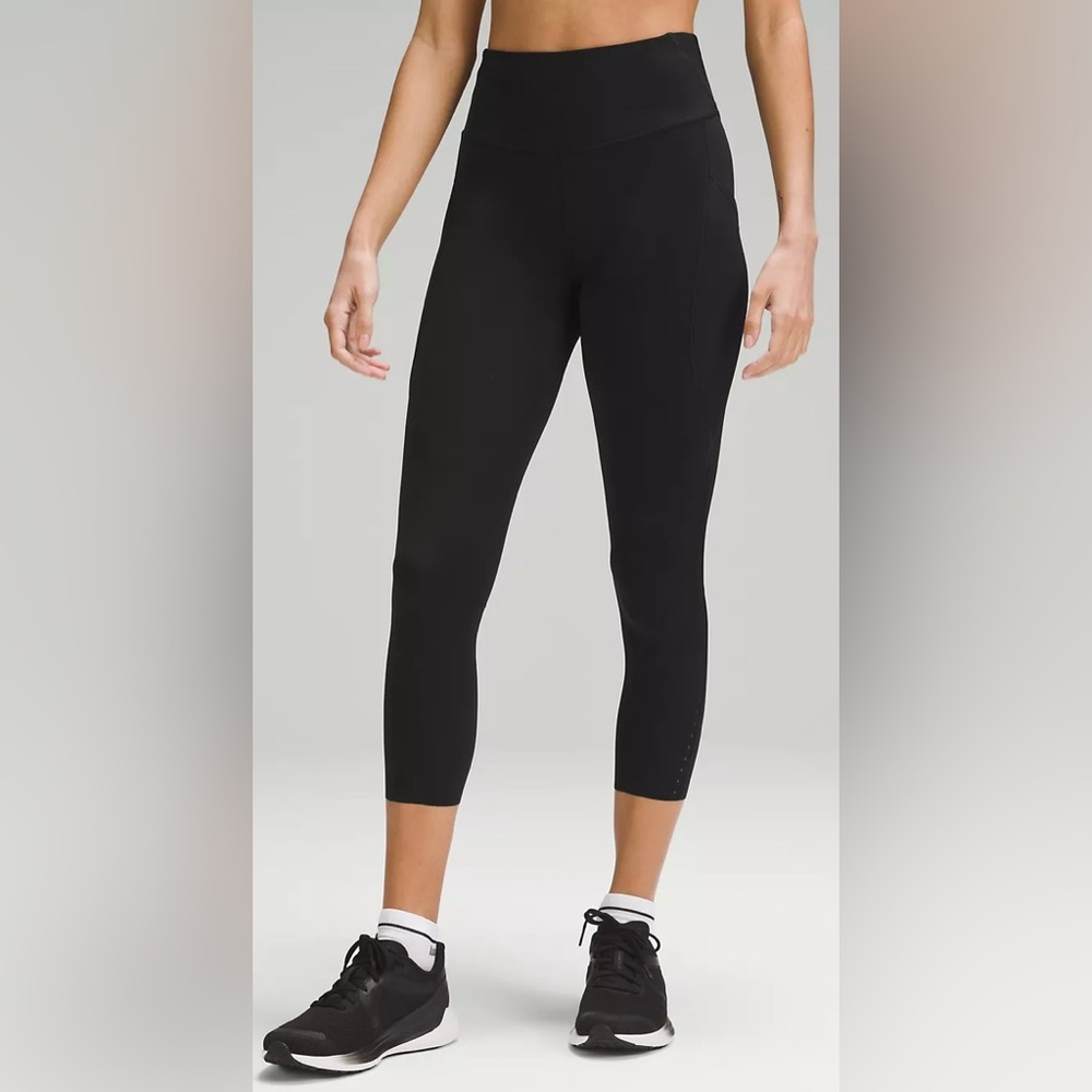 Lululemon Black Cropped Reflective Dots Pants Black Size 6